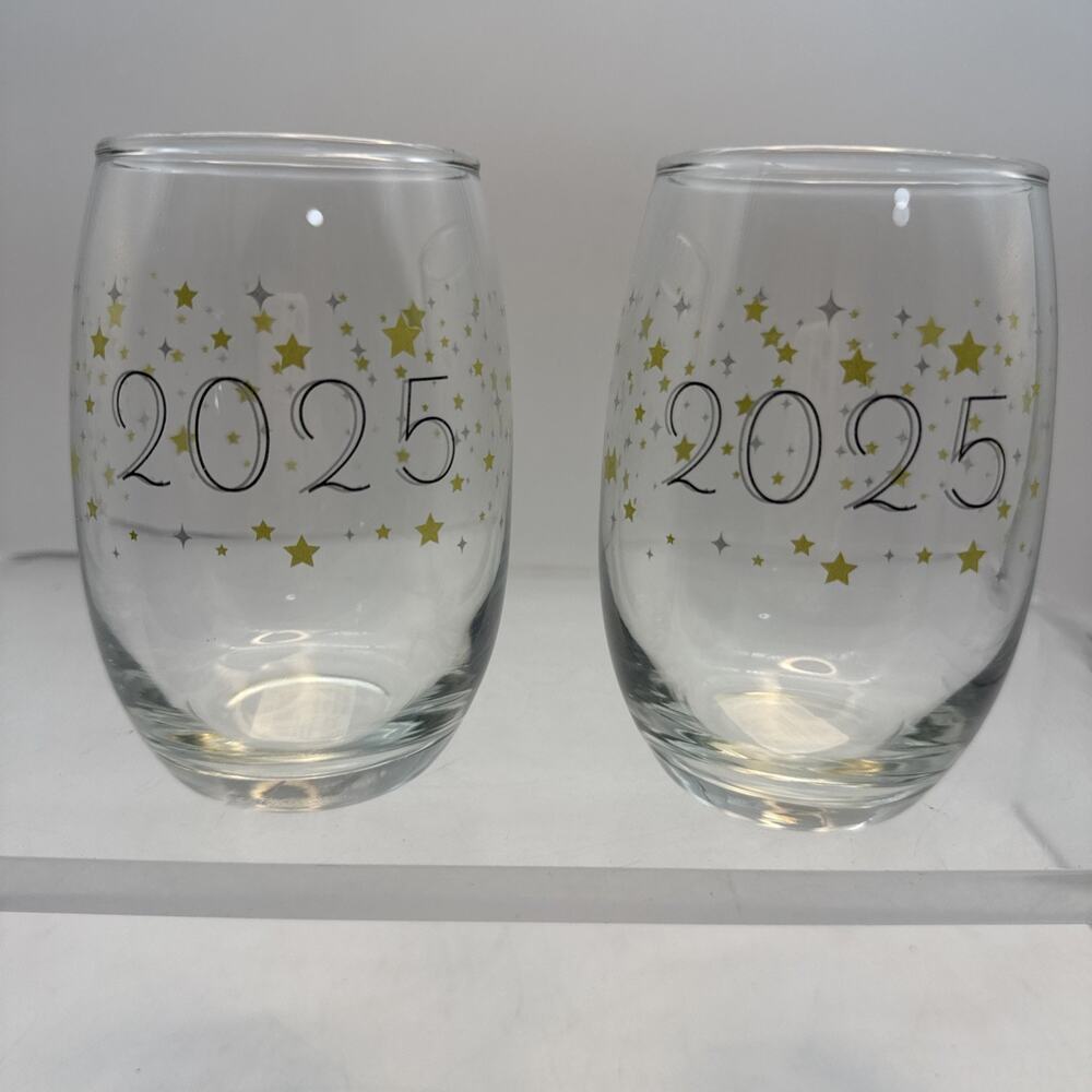 Cristar Pair of Hand Painted "2025" New Year's Steamless Wine Glasses